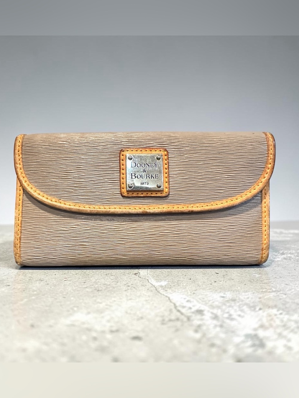 Dooney & Bourke Textured Leather Continental Clutch Flap Wallet Oyster Grey